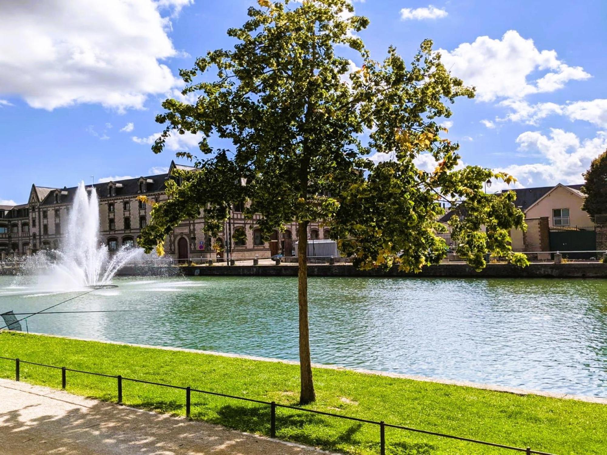 Au Coeur De Troyes - Calme Et Confort Apartment Ngoại thất bức ảnh